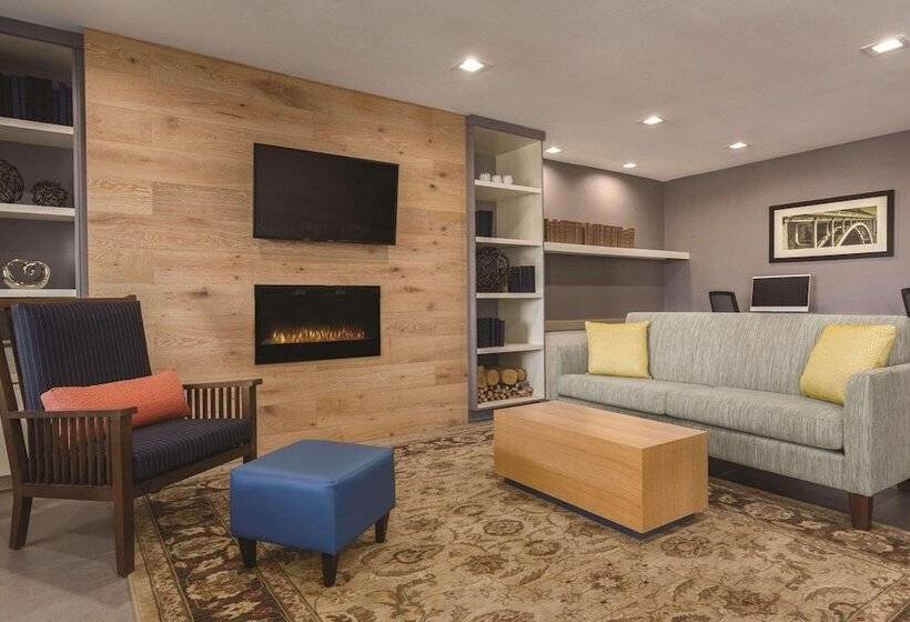 Отель Country Inn & Suites By Radisson, Lubbock Southwest, Tx