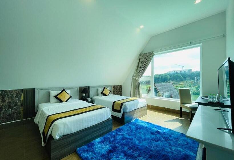 هتل Dalat Wonder  Resort