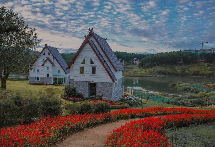 هتل Dalat Wonder  Resort