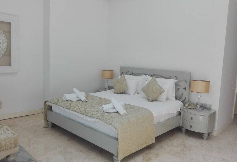 هتل Egesu Marina Guest House