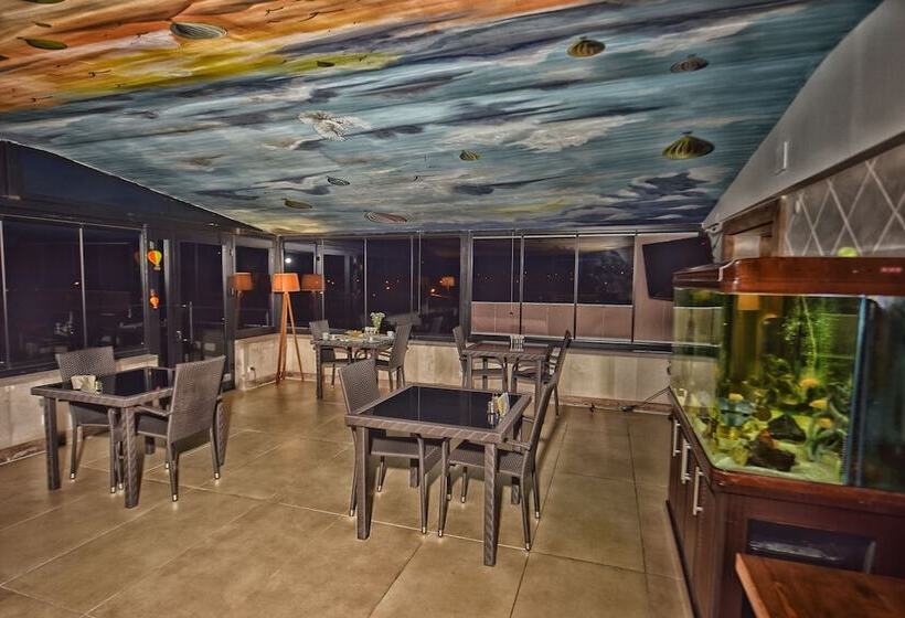 فندق El Nazar Stone Suite