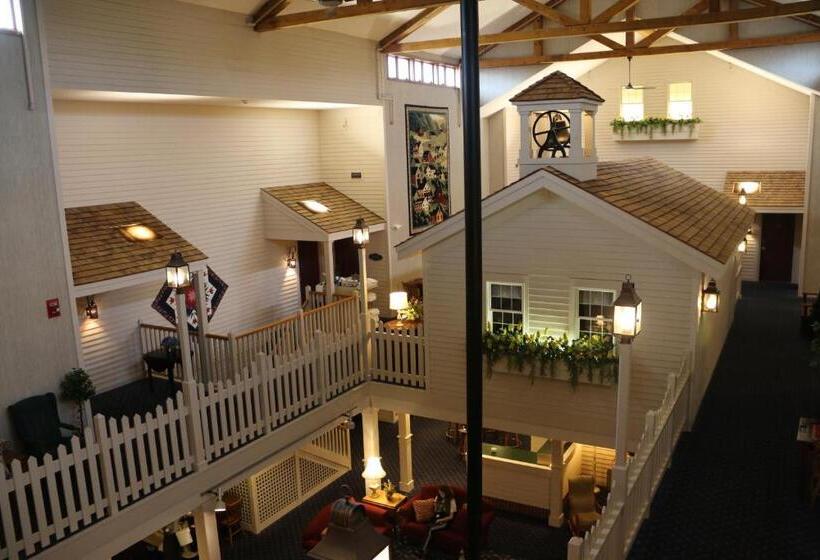 فندق Essenhaus Inn & Conf. Center