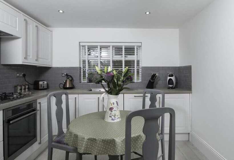 בית מלון כפרי Firlands Lodge