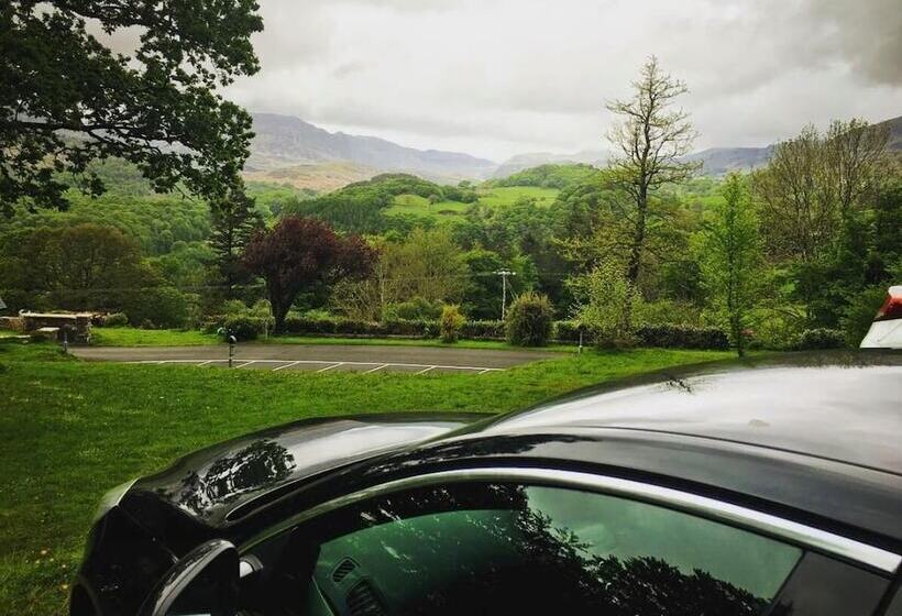 ホテル Gwesty Seren