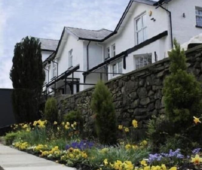 ホテル Gwesty Seren