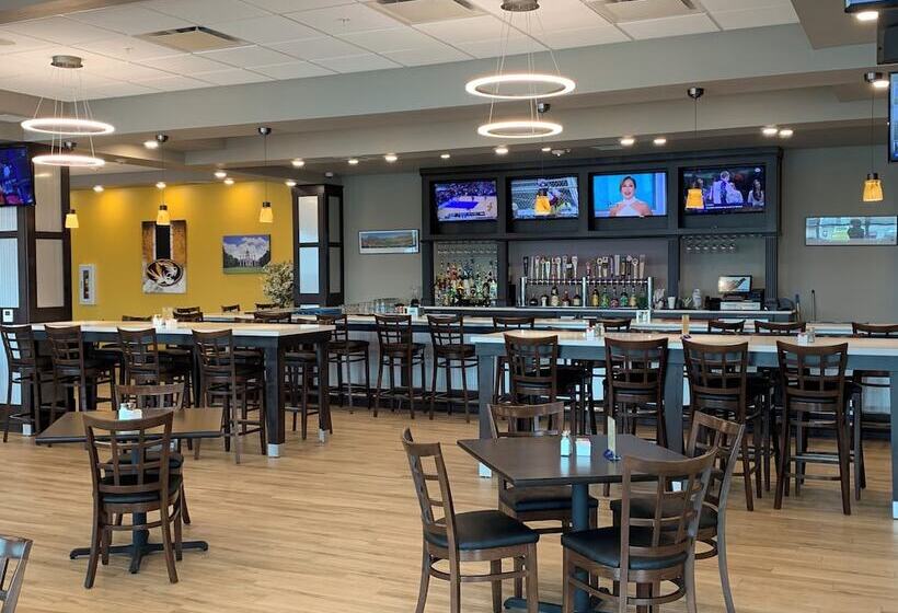 ホテル Holiday Inn & Suites   Jefferson City, An Ihg