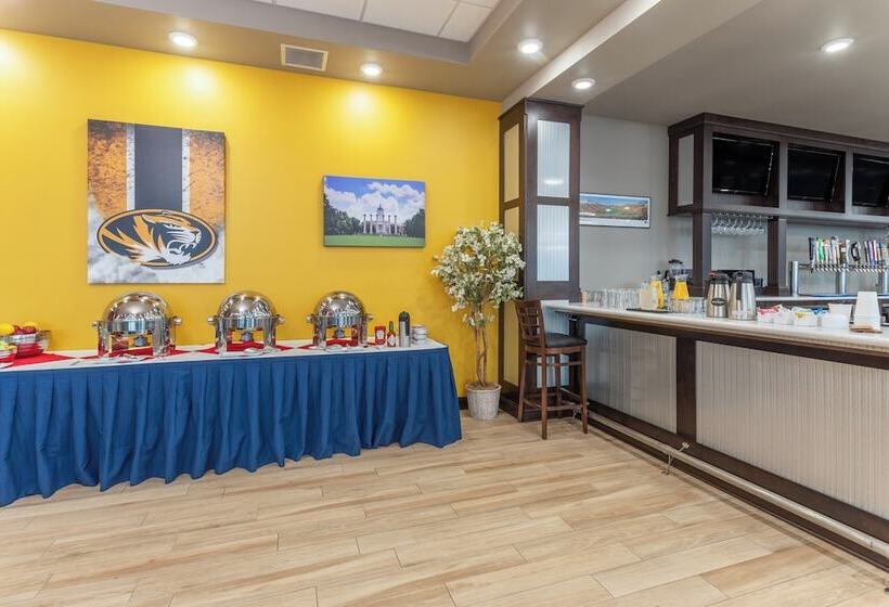 ホテル Holiday Inn & Suites   Jefferson City, An Ihg