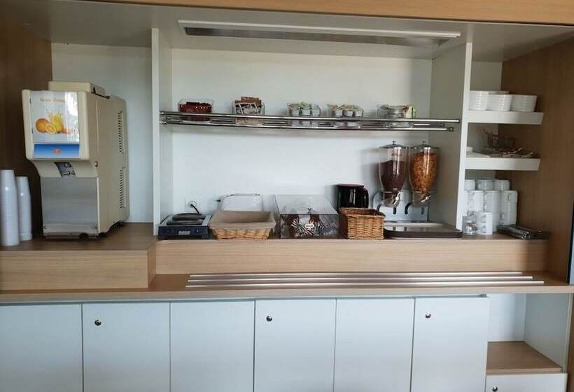 酒店 Hôtel Class Eco 78