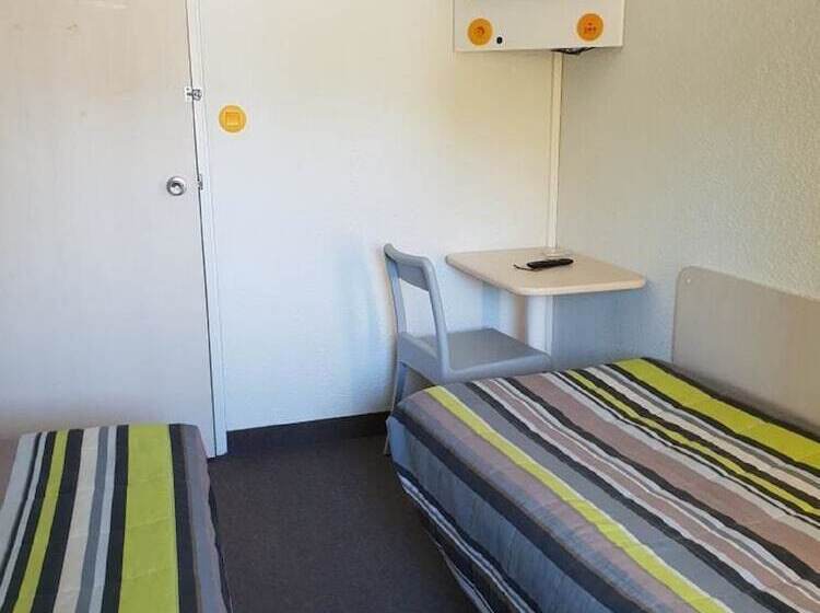 ホテル Hôtel Class Eco 78