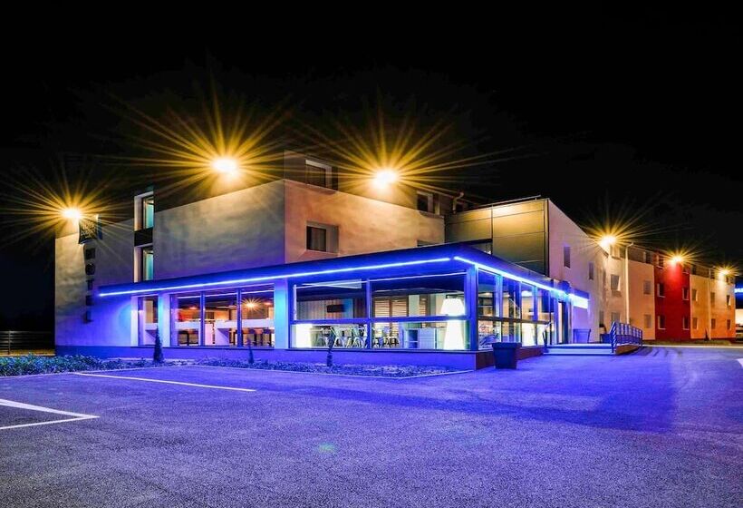 Отель Ibis Budget Macon Creches