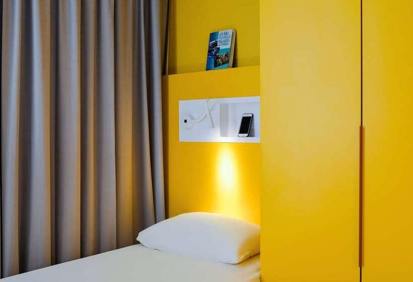 Отель Ibis Budget Macon Creches