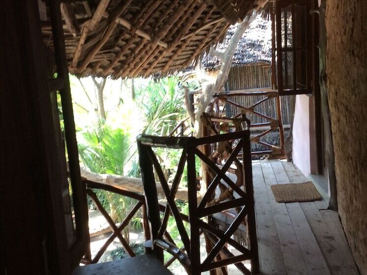 هتل Kajibange Bar And Guesthouse