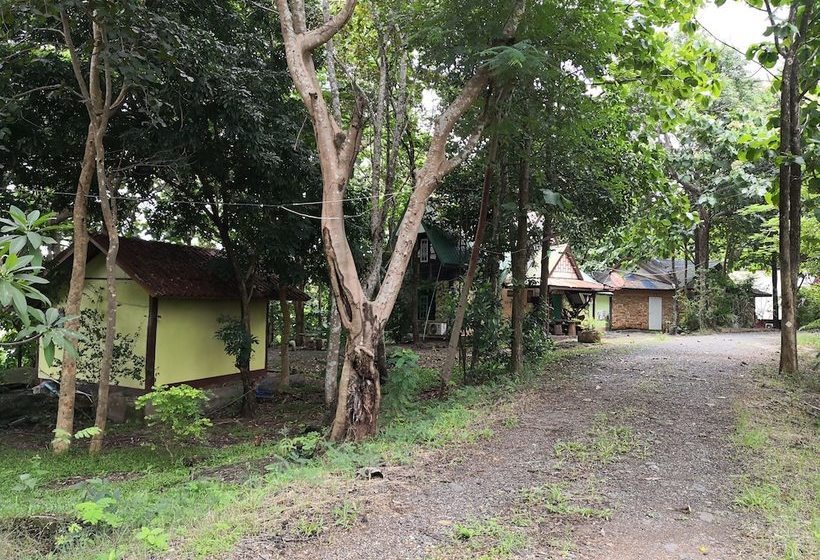 ホテル Khongchaim Marina Resort