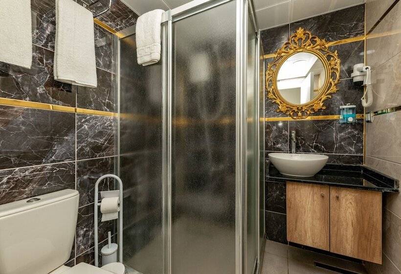 هتل Linda Expo Palace