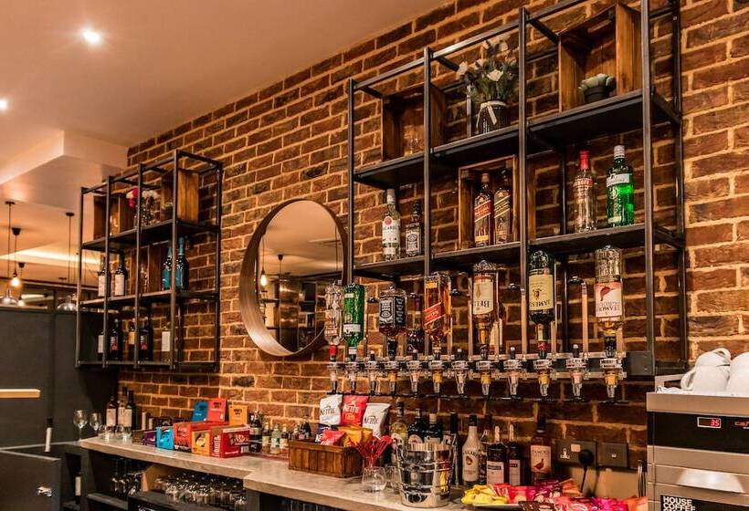 هتل London City Airport