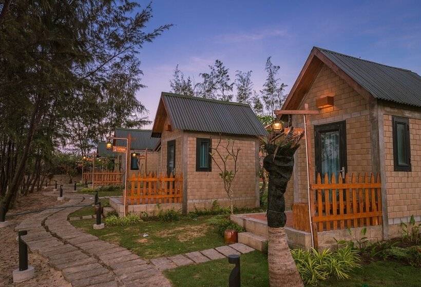 هتل Long Hải Channel Beach Resort