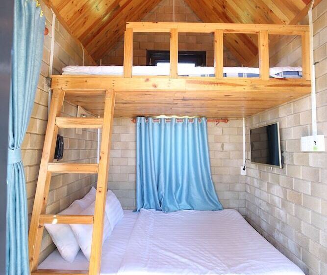 هتل Long Hải Channel Beach Resort