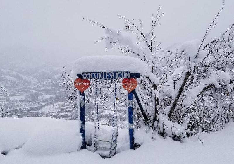 هتل Olimbera Köy Evi