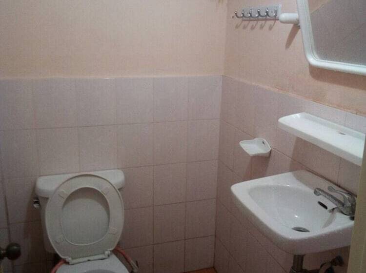 בית מלון כפרי Rak Mae Moon Resort