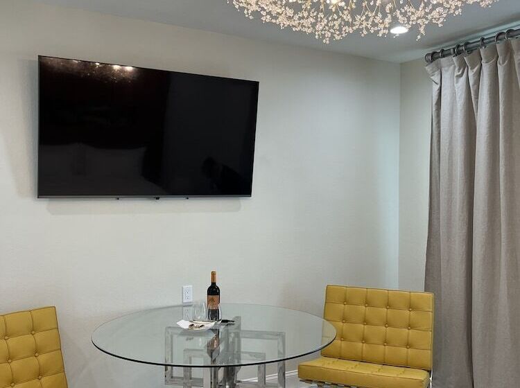 فندق Retreat At Crystal Manatee