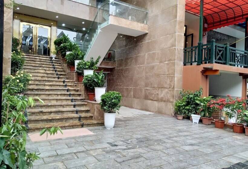 هتل Royal Huy Tam Dao