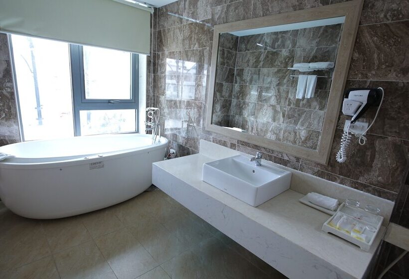 هتل Royal Huy Tam Dao