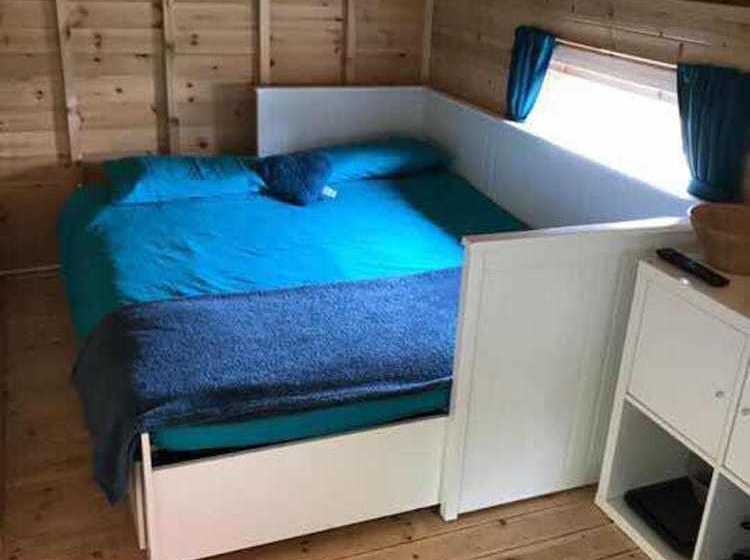 בית מלון כפרי Elton Barn Fishery & Retreat