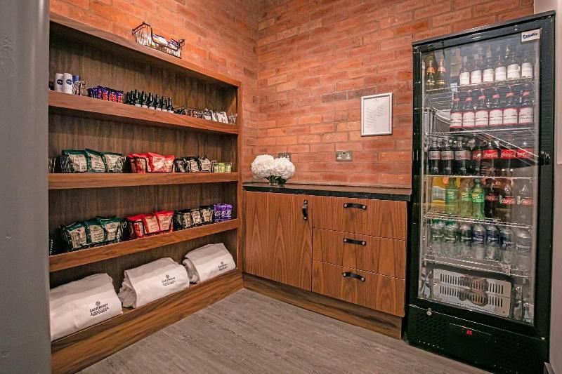 Sandman Signature Aberdeen Hotel & Spa