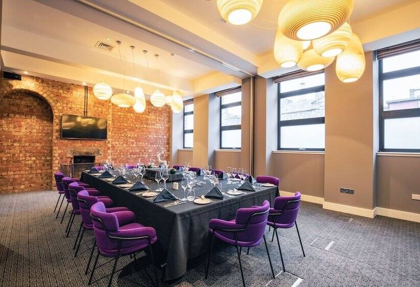 Sandman Signature Aberdeen Hotel & Spa