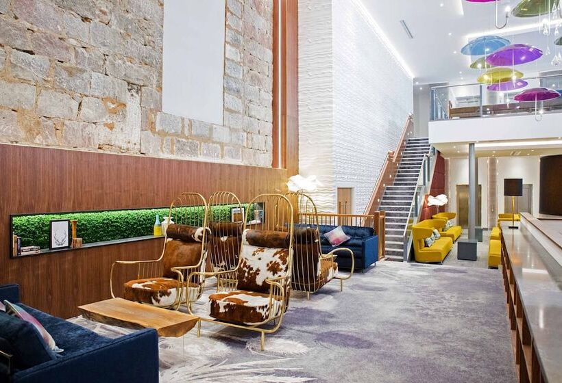 Sandman Signature Aberdeen Hotel & Spa