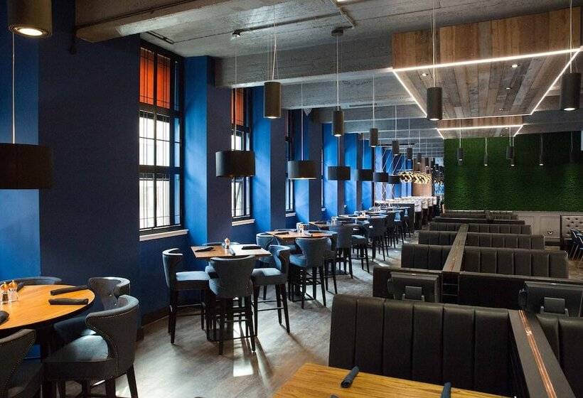 Sandman Signature Aberdeen Hotel & Spa