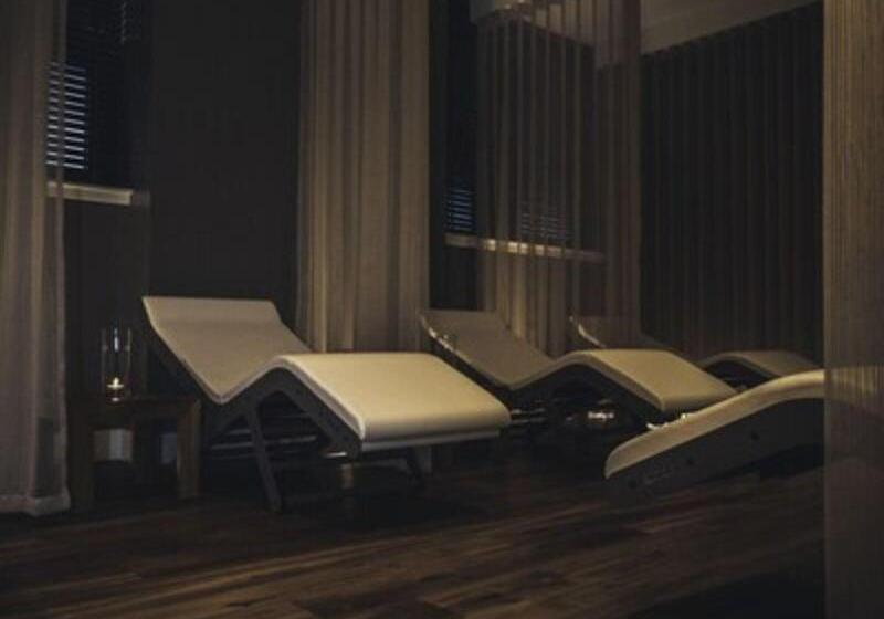 Sandman Signature Aberdeen Hotel & Spa