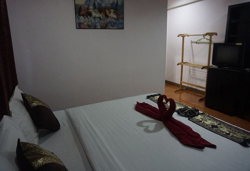 בית מלון כפרי Thapap Resort