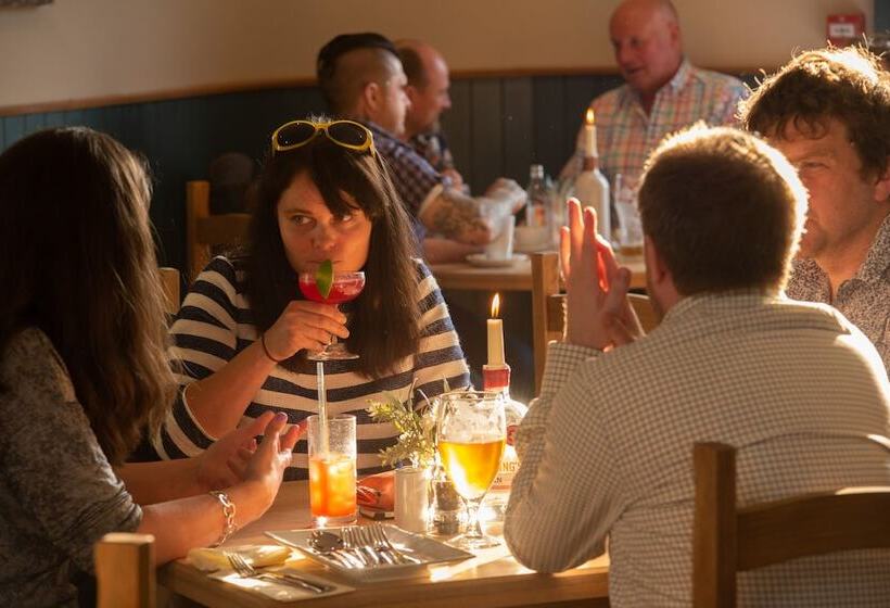 فندق The Allan Park