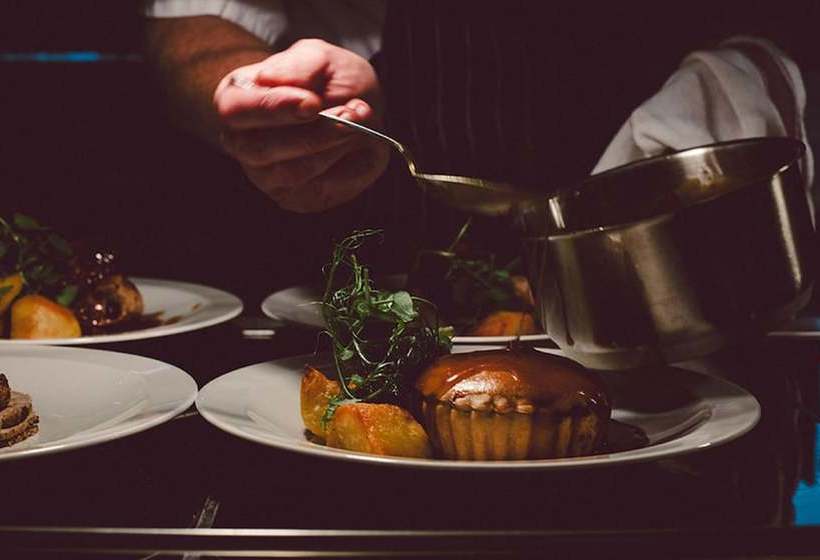 فندق The Flint Barns