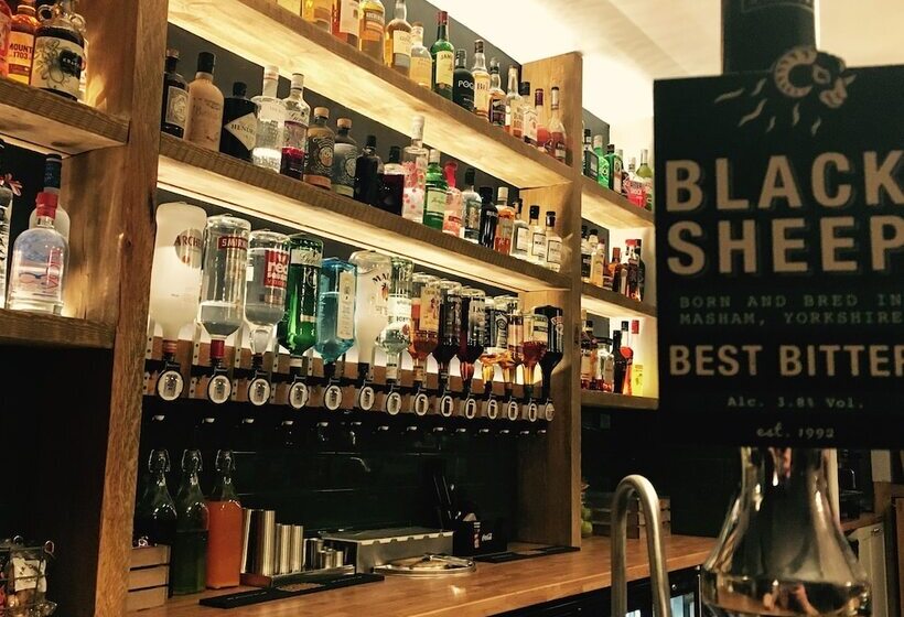 Отель The Inn On The Moor