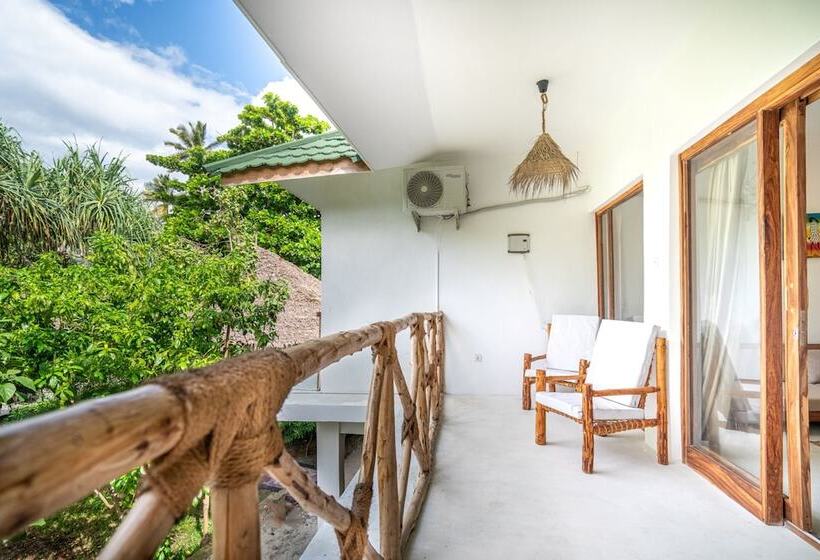 فندق Tiki Beach Club And Resort