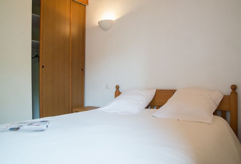 Отель Village De Vacances De La Canourgue