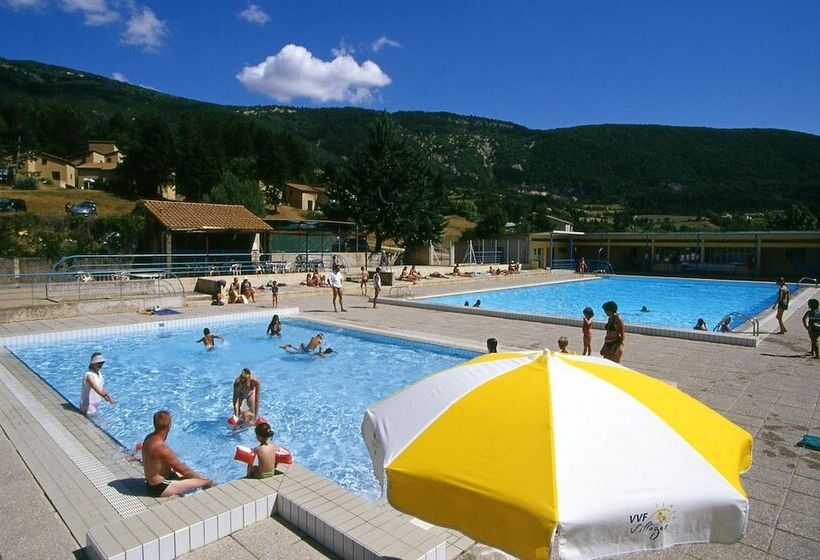Отель Vvf Drôme Provence, Montbrun Les Bains