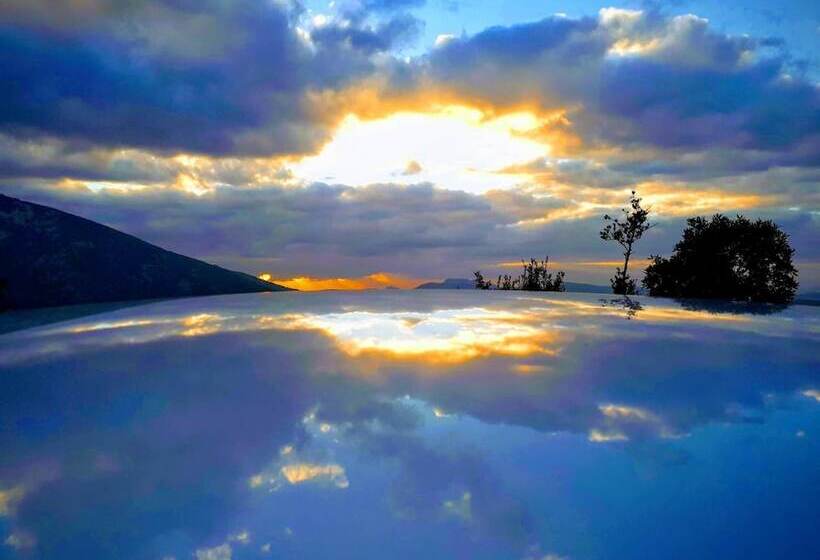 Отель Vvf Drôme Provence, Montbrun Les Bains