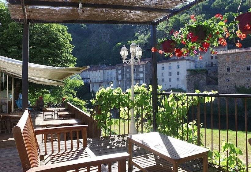 호텔 Vvf Les Gorges De L Allier, Lavoûte Chilhac