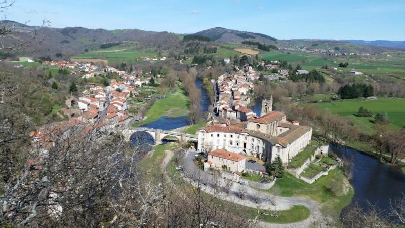 호텔 Vvf Les Gorges De L Allier, Lavoûte Chilhac