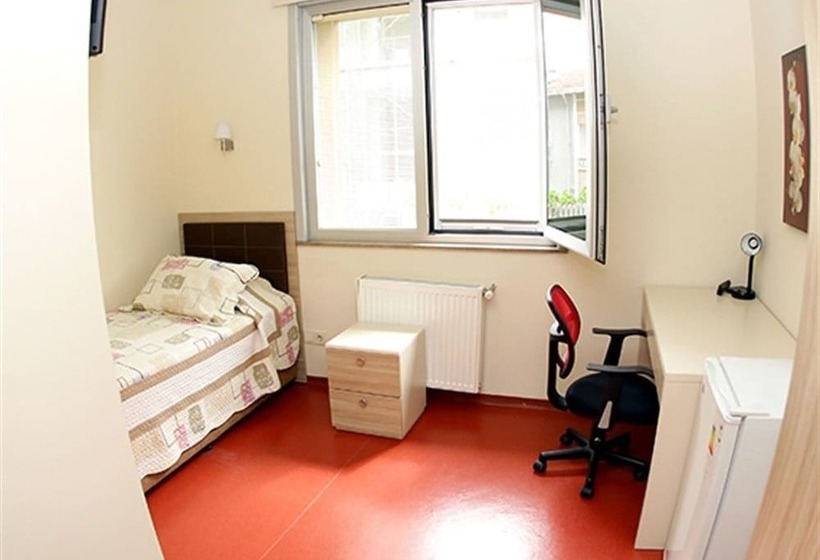 İkiz Palmiye Kiz Oğrenci Pansiyonu Caters To Women Hostel