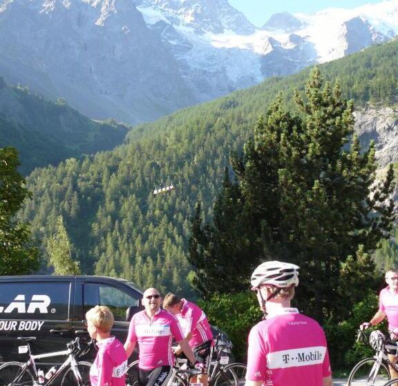 Locations Appartements & Chalets   Village Piéton, Vue Glaciers