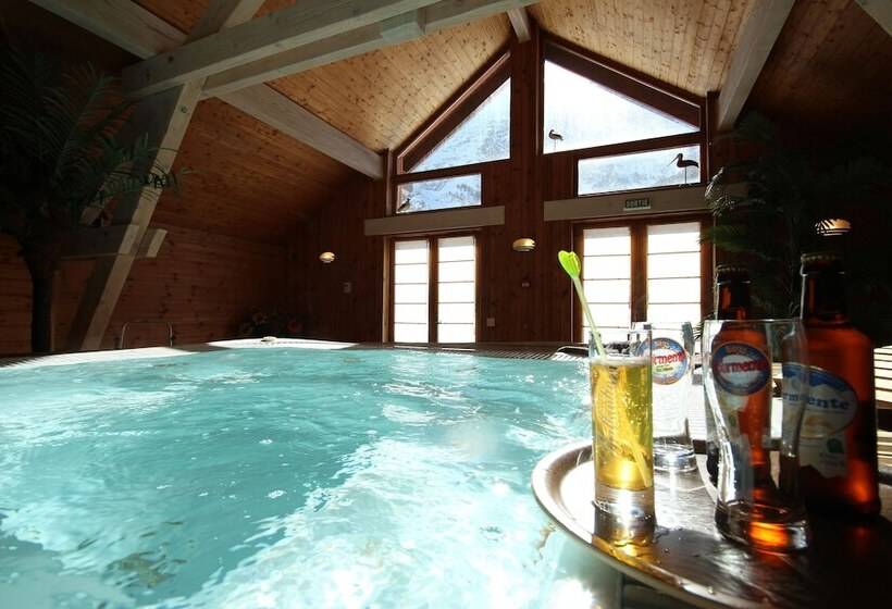 Locations Appartements & Chalets   Village Piéton, Vue Glaciers