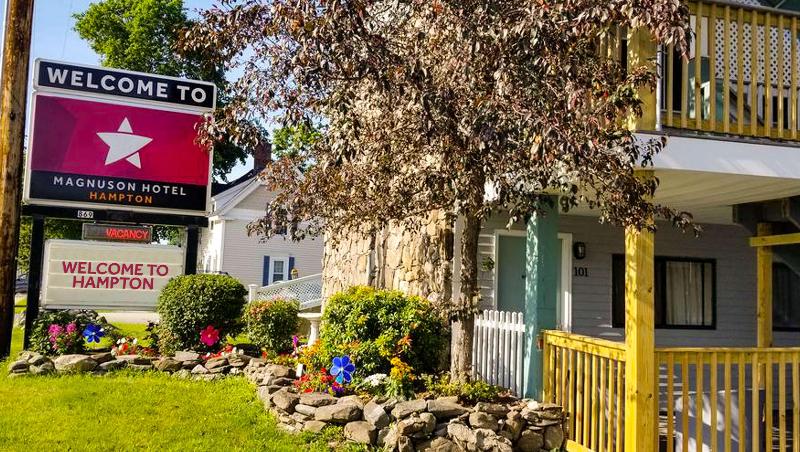 모텔 Hampton Motor Inn