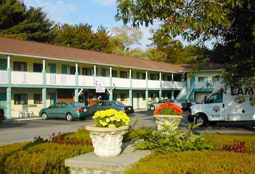 모텔 Hampton Motor Inn