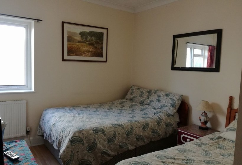 بنسيون Beaumont Guest House