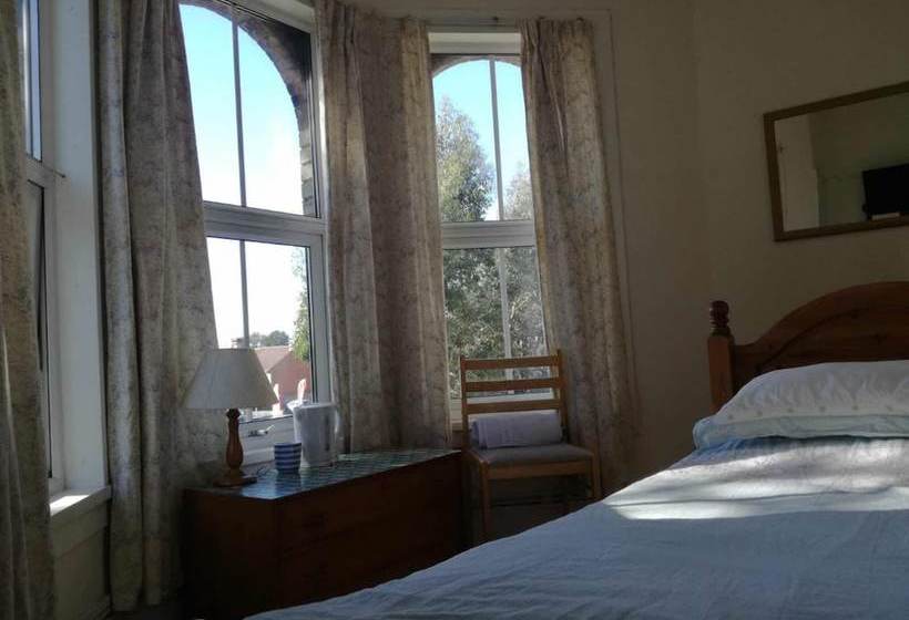 بنسيون Beaumont Guest House