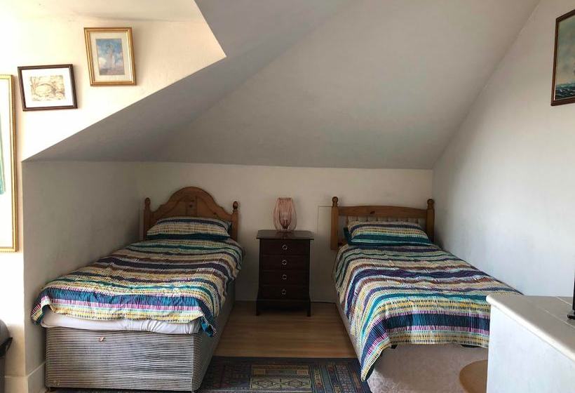 بنسيون Beaumont Guest House